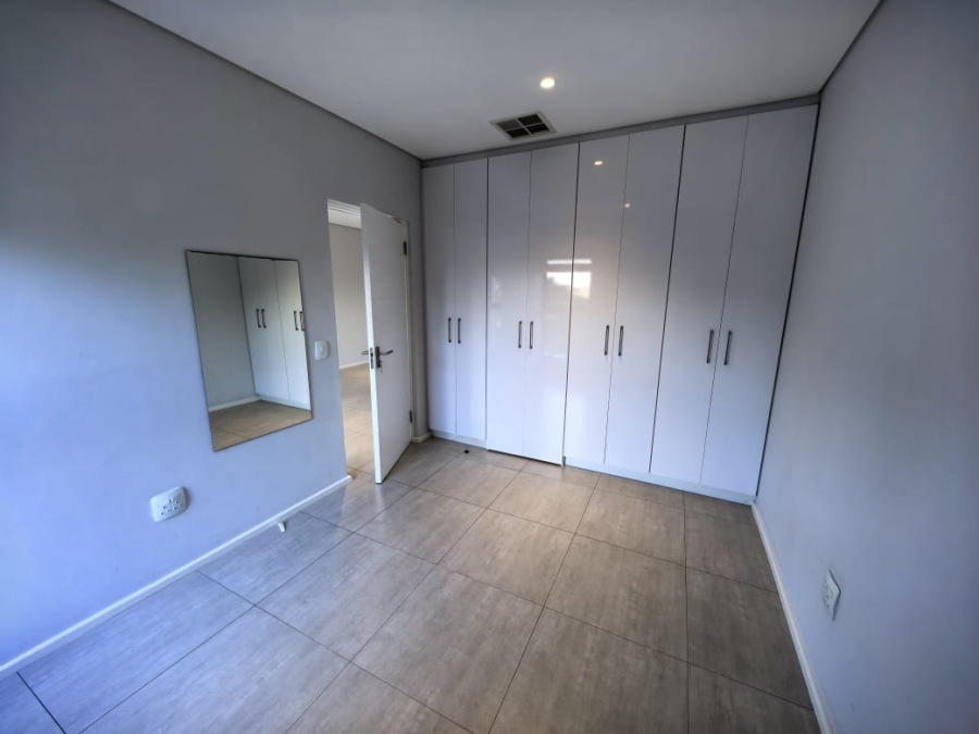 To Let 2 Bedroom Property for Rent in Seaward Estate KwaZulu-Natal