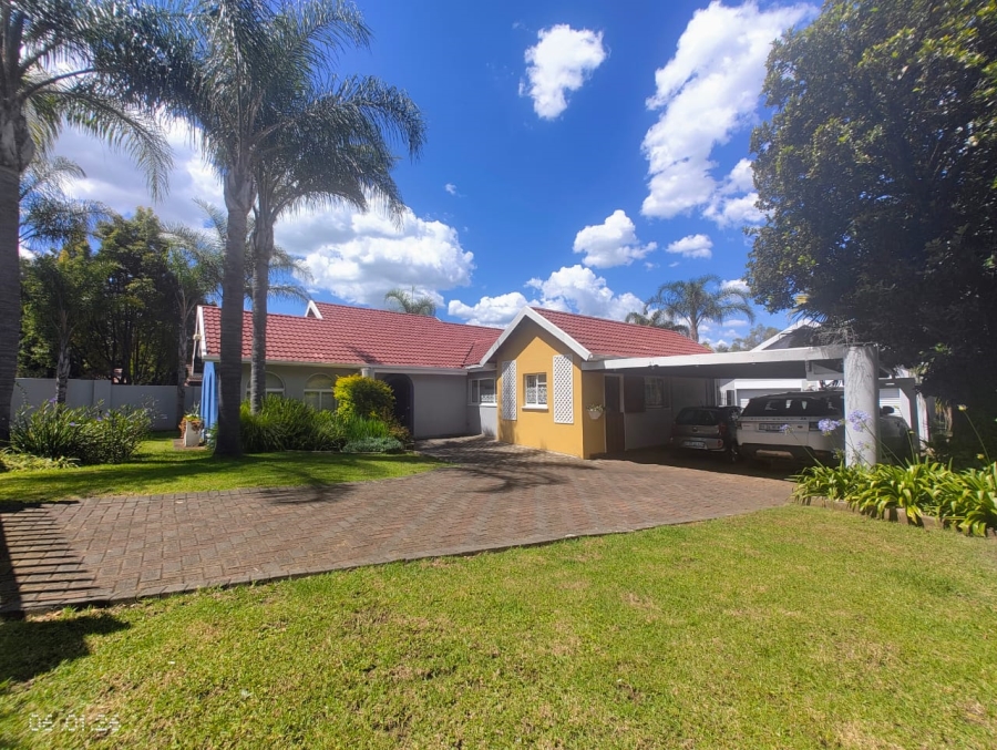 5 Bedroom Property for Sale in Pioneer Park KwaZulu-Natal
