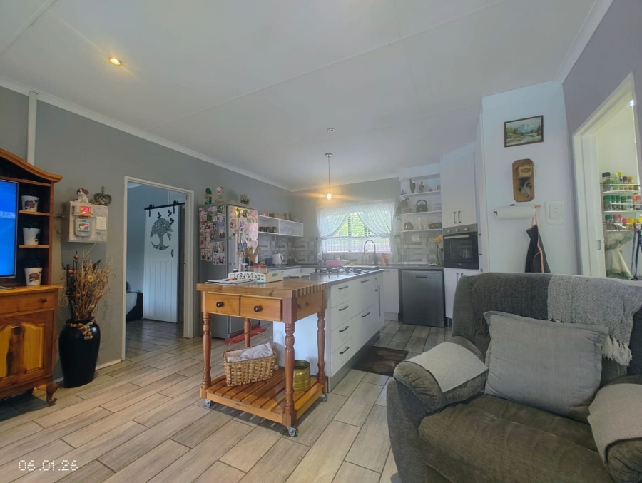 5 Bedroom Property for Sale in Pioneer Park KwaZulu-Natal