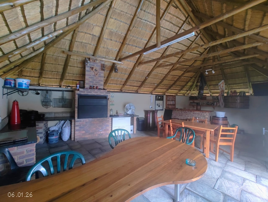 5 Bedroom Property for Sale in Pioneer Park KwaZulu-Natal