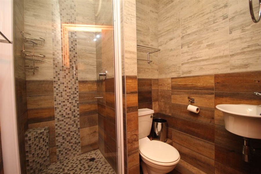 2 Bedroom Property for Sale in Waterval Park KwaZulu-Natal