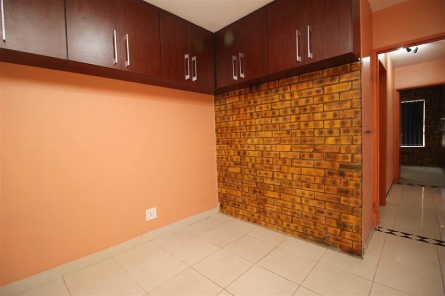 2 Bedroom Property for Sale in Waterval Park KwaZulu-Natal