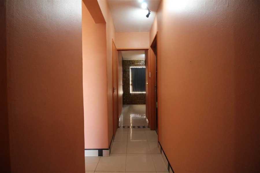 2 Bedroom Property for Sale in Waterval Park KwaZulu-Natal