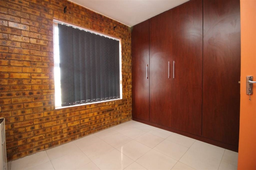 2 Bedroom Property for Sale in Waterval Park KwaZulu-Natal