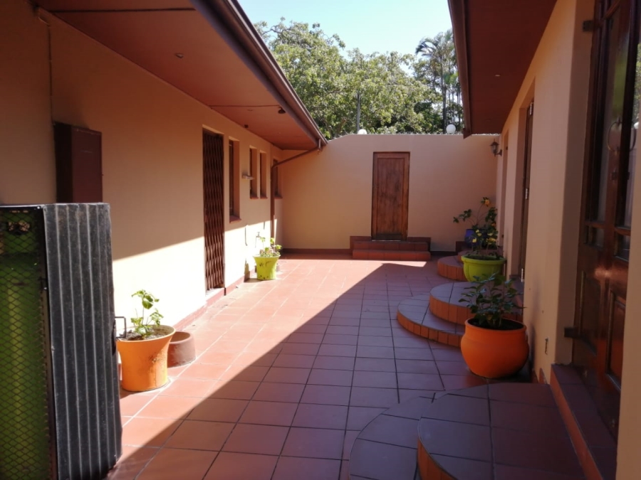 4 Bedroom Property for Sale in St Michaels On Sea KwaZulu-Natal