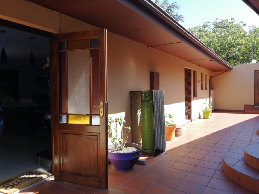 4 Bedroom Property for Sale in St Michaels On Sea KwaZulu-Natal