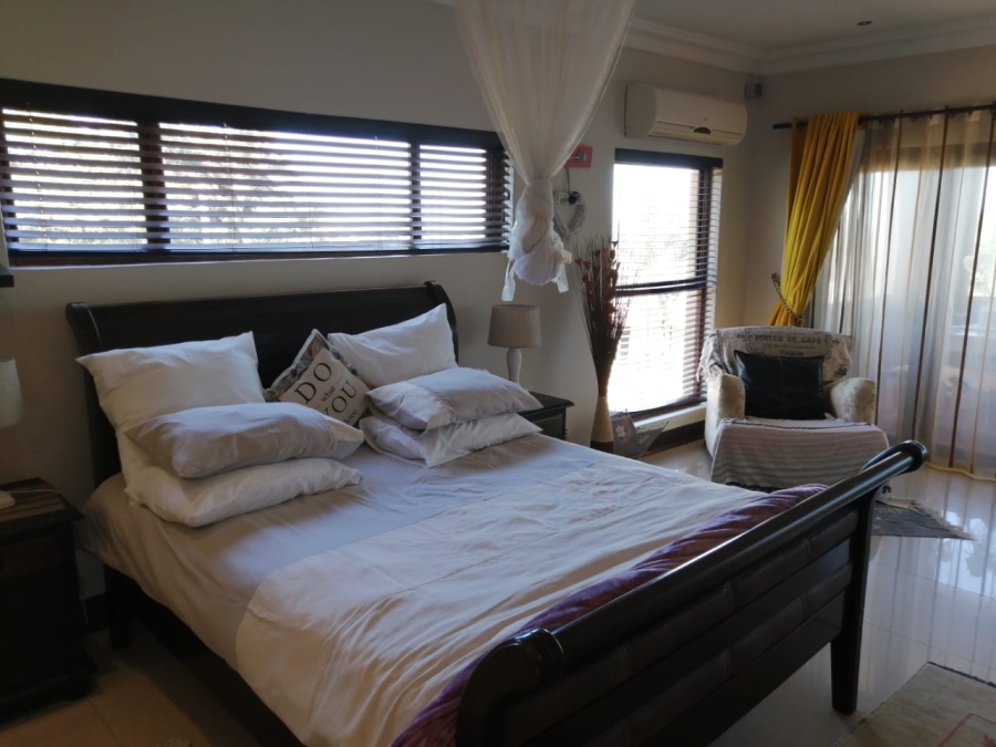 4 Bedroom Property for Sale in St Michaels On Sea KwaZulu-Natal