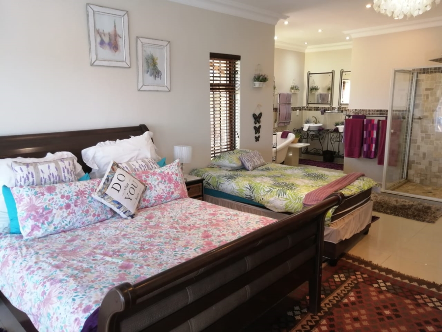 4 Bedroom Property for Sale in St Michaels On Sea KwaZulu-Natal