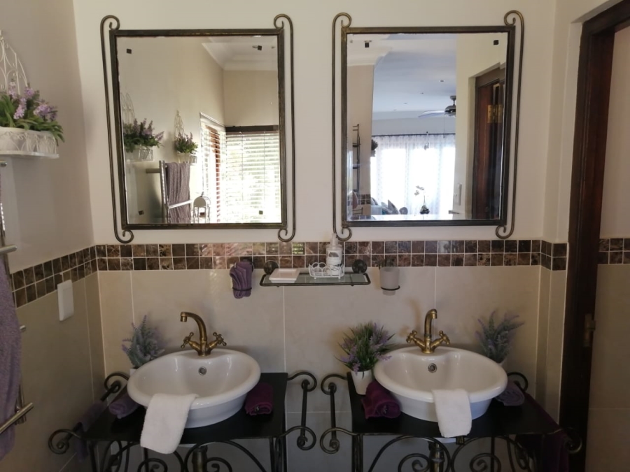 4 Bedroom Property for Sale in St Michaels On Sea KwaZulu-Natal