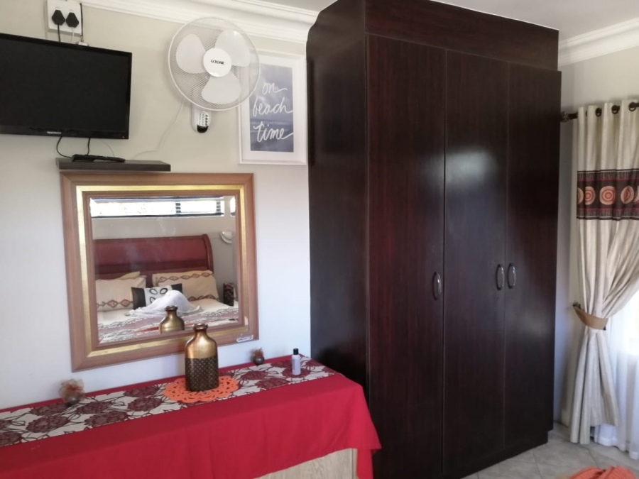 4 Bedroom Property for Sale in St Michaels On Sea KwaZulu-Natal