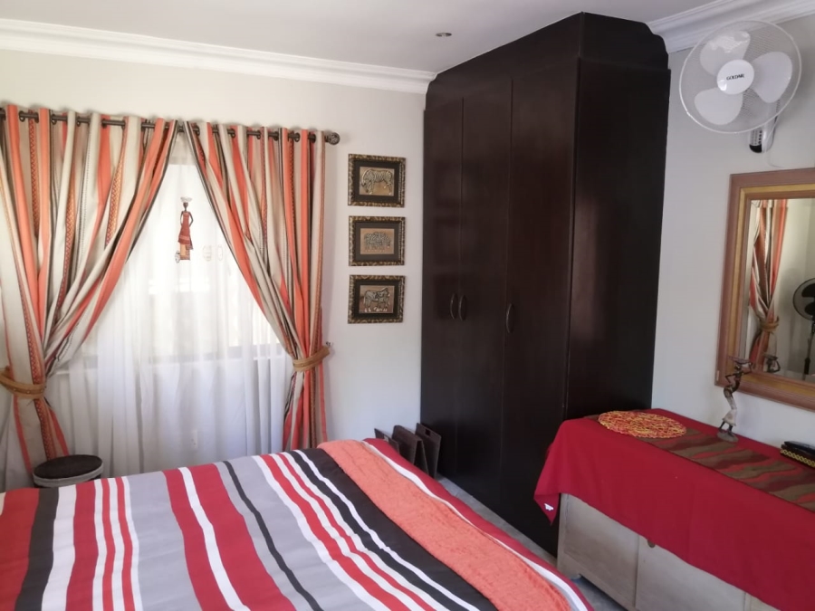 4 Bedroom Property for Sale in St Michaels On Sea KwaZulu-Natal