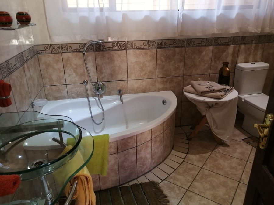 4 Bedroom Property for Sale in St Michaels On Sea KwaZulu-Natal