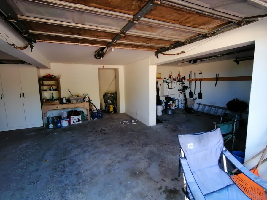 4 Bedroom Property for Sale in St Michaels On Sea KwaZulu-Natal