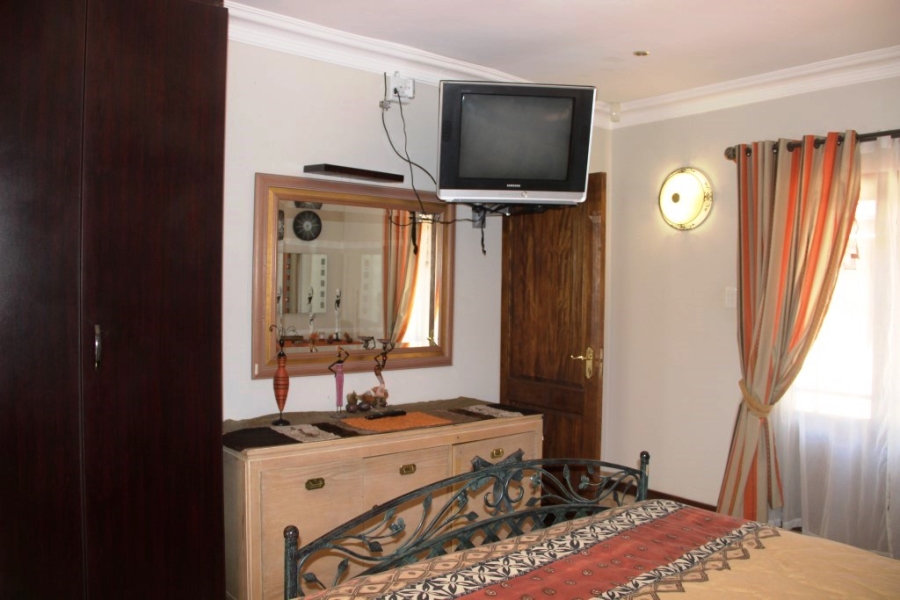 4 Bedroom Property for Sale in St Michaels On Sea KwaZulu-Natal