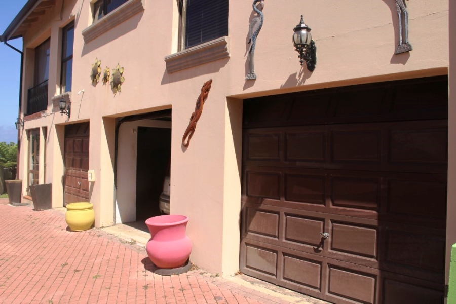 4 Bedroom Property for Sale in St Michaels On Sea KwaZulu-Natal