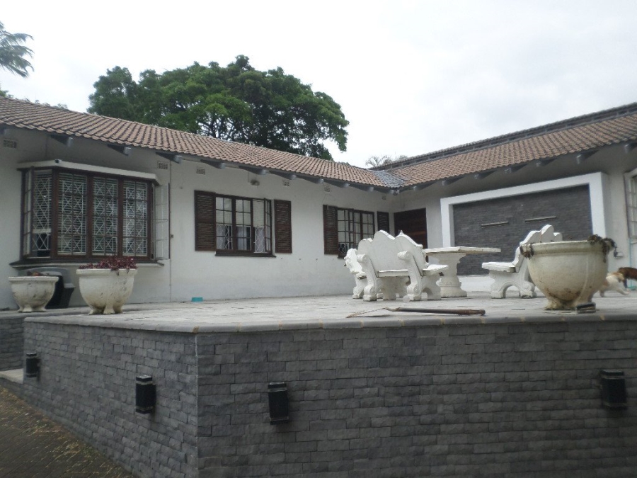 4 Bedroom Property for Sale in Umtentweni KwaZulu-Natal