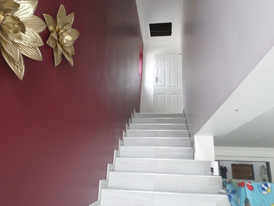 4 Bedroom Property for Sale in Umtentweni KwaZulu-Natal