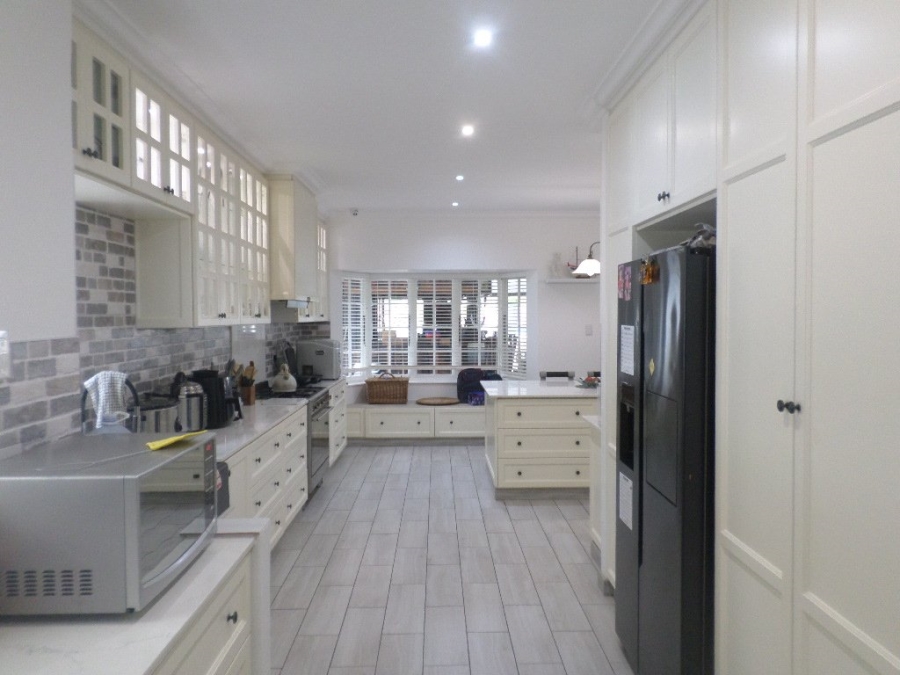 4 Bedroom Property for Sale in Umtentweni KwaZulu-Natal