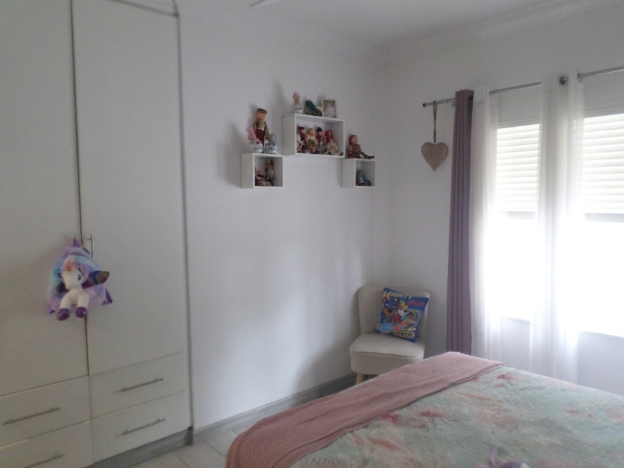 4 Bedroom Property for Sale in Umtentweni KwaZulu-Natal