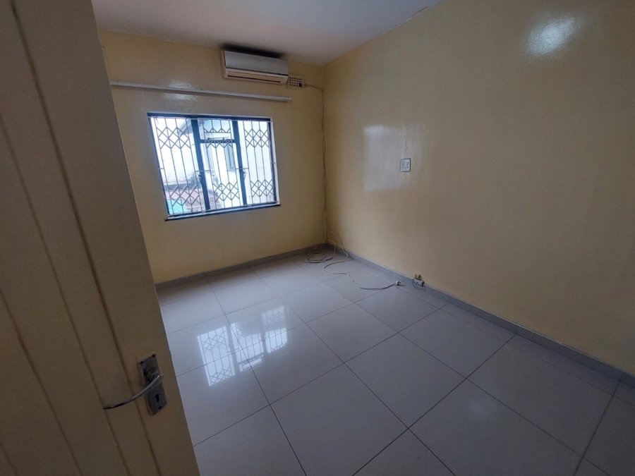 To Let 3 Bedroom Property for Rent in Overport KwaZulu-Natal