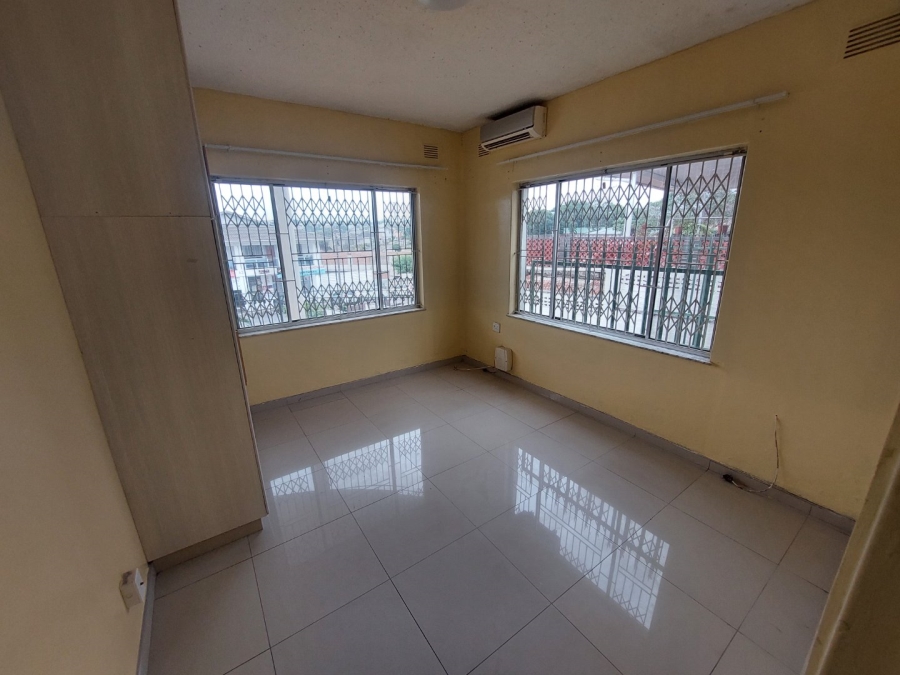 To Let 3 Bedroom Property for Rent in Overport KwaZulu-Natal