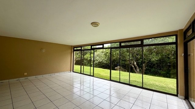 4 Bedroom Property for Sale in St Michaels On Sea KwaZulu-Natal