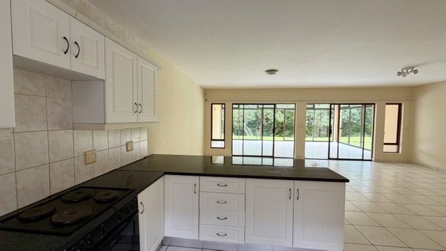 4 Bedroom Property for Sale in St Michaels On Sea KwaZulu-Natal