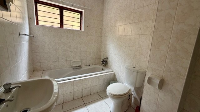 4 Bedroom Property for Sale in St Michaels On Sea KwaZulu-Natal