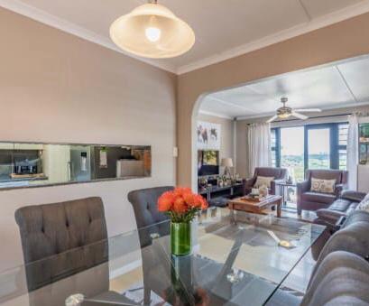 To Let 3 Bedroom Property for Rent in Crestview KwaZulu-Natal