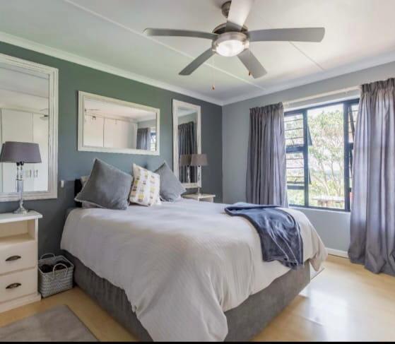 To Let 3 Bedroom Property for Rent in Crestview KwaZulu-Natal