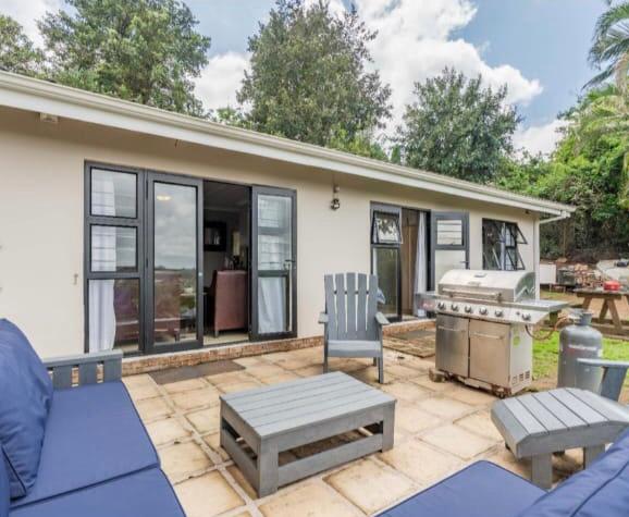 To Let 3 Bedroom Property for Rent in Crestview KwaZulu-Natal