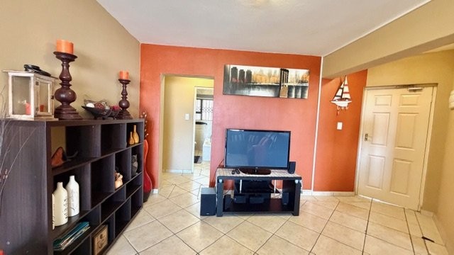 3 Bedroom Property for Sale in Uvongo KwaZulu-Natal