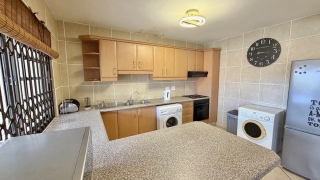 3 Bedroom Property for Sale in Uvongo KwaZulu-Natal