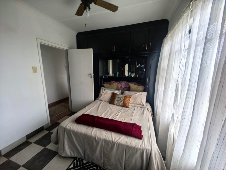 5 Bedroom Property for Sale in La Mercy KwaZulu-Natal