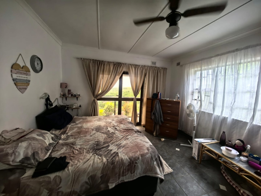 5 Bedroom Property for Sale in La Mercy KwaZulu-Natal