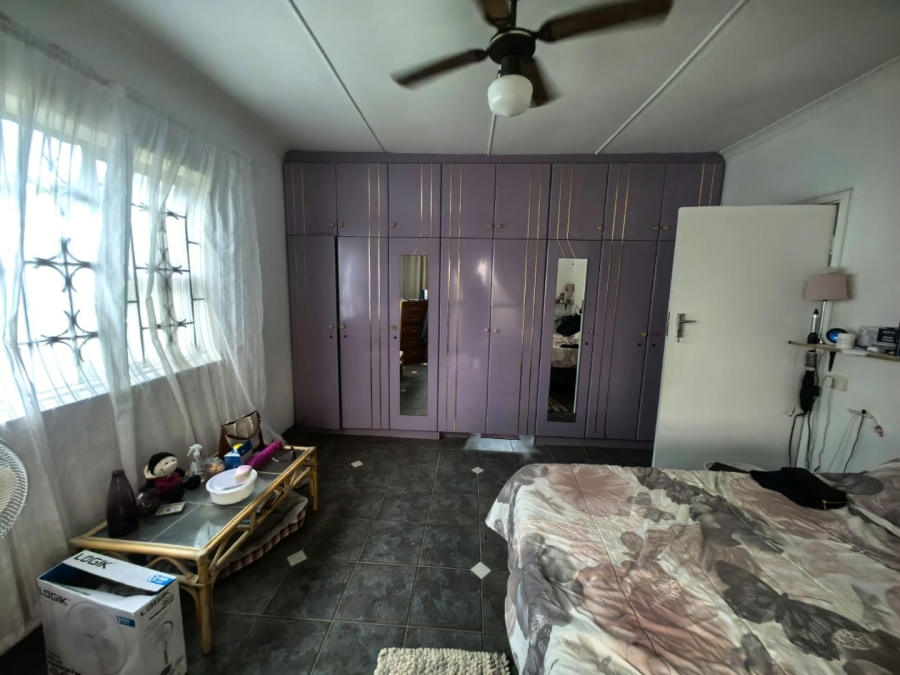 5 Bedroom Property for Sale in La Mercy KwaZulu-Natal