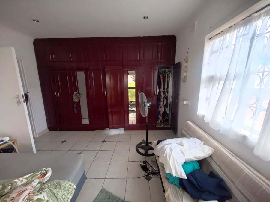 5 Bedroom Property for Sale in La Mercy KwaZulu-Natal