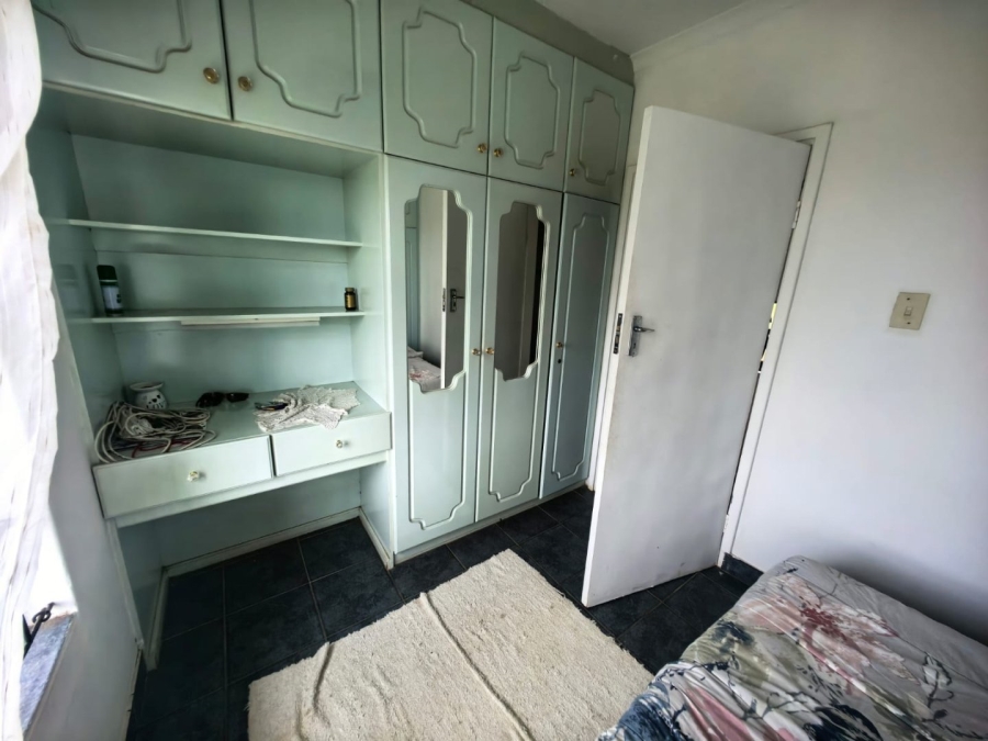 5 Bedroom Property for Sale in La Mercy KwaZulu-Natal