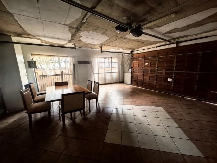 5 Bedroom Property for Sale in La Mercy KwaZulu-Natal