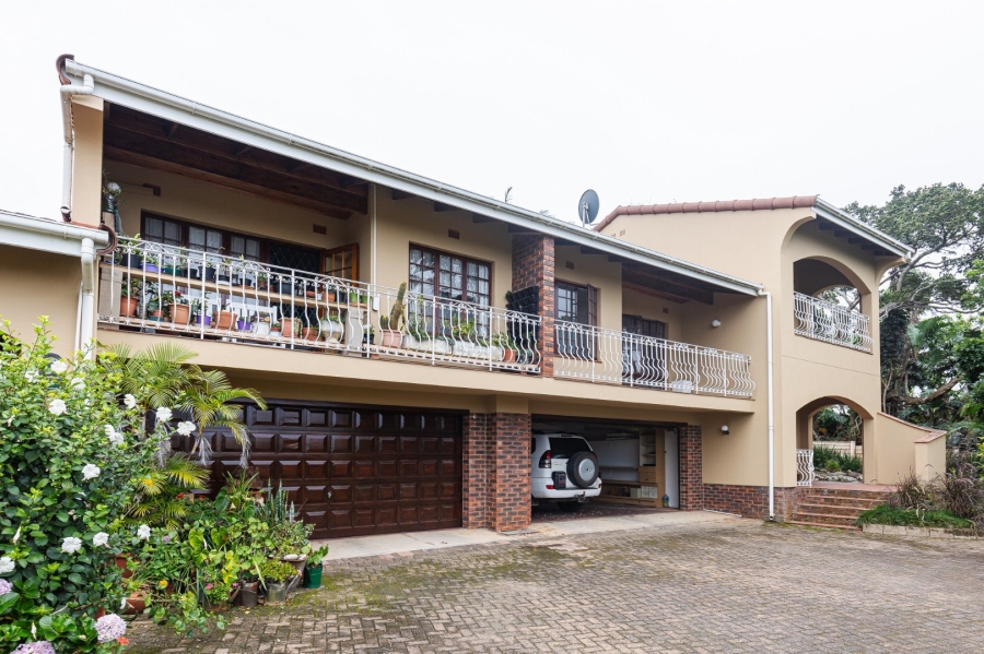 3 Bedroom Property for Sale in Umtentweni KwaZulu-Natal