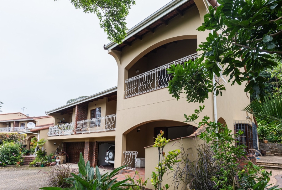 3 Bedroom Property for Sale in Umtentweni KwaZulu-Natal