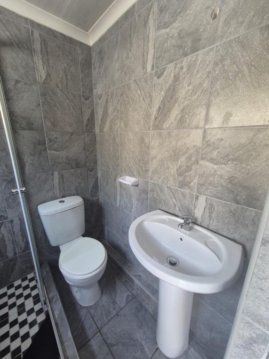 To Let 1 Bedroom Property for Rent in Merewent KwaZulu-Natal