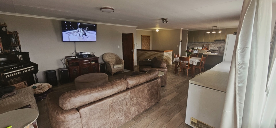 4 Bedroom Property for Sale in Doonside KwaZulu-Natal