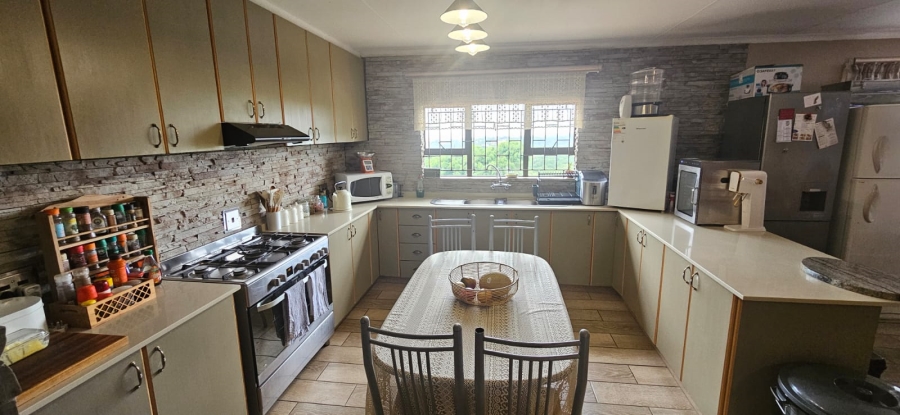 4 Bedroom Property for Sale in Doonside KwaZulu-Natal