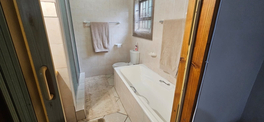 4 Bedroom Property for Sale in Doonside KwaZulu-Natal