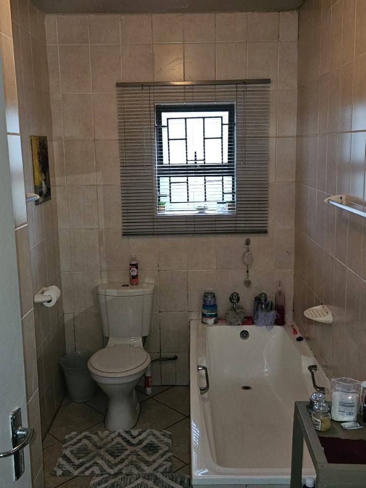 4 Bedroom Property for Sale in Doonside KwaZulu-Natal