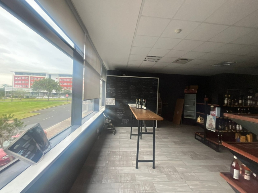 To Let commercial Property for Rent in Umhlanga Ridge KwaZulu-Natal