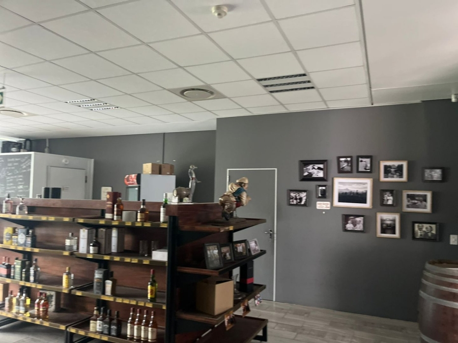 To Let commercial Property for Rent in Umhlanga Ridge KwaZulu-Natal