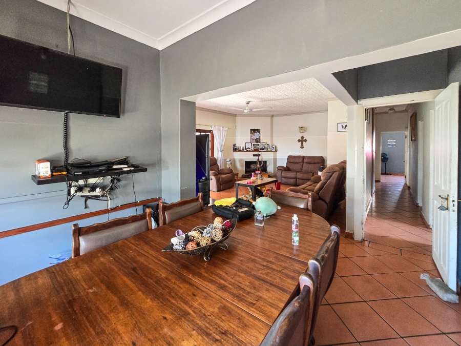 3 Bedroom Property for Sale in Uvongo KwaZulu-Natal