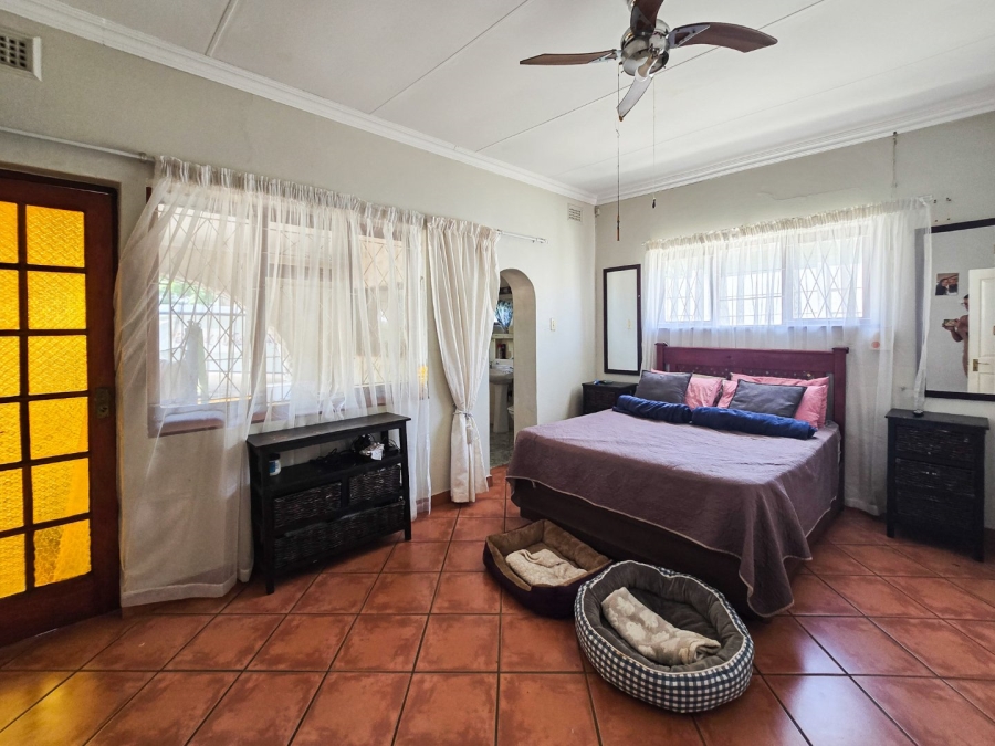 3 Bedroom Property for Sale in Uvongo KwaZulu-Natal